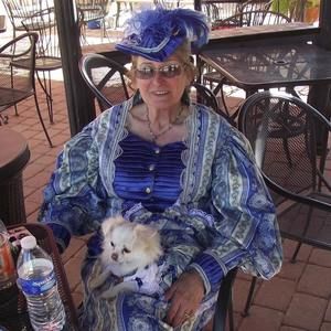 Meet your Posher, Kay